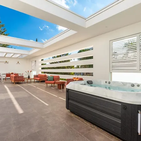 Acquadimare - Pool Terrace Jacuzzi