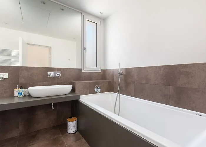 Villa Acquadimare - Pool Terrace Jacuzzi *